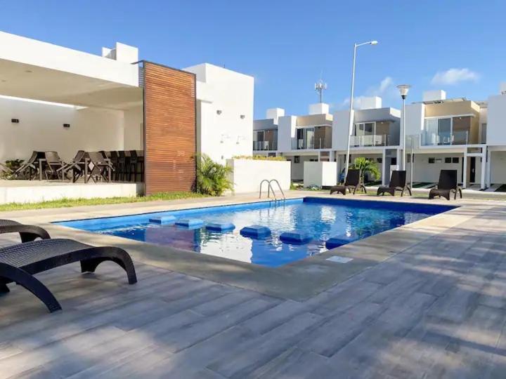 Elegante Y Preciosa Casa Con Excelente Ubicacion Βίλα Κανκούν Εξωτερικό φωτογραφία